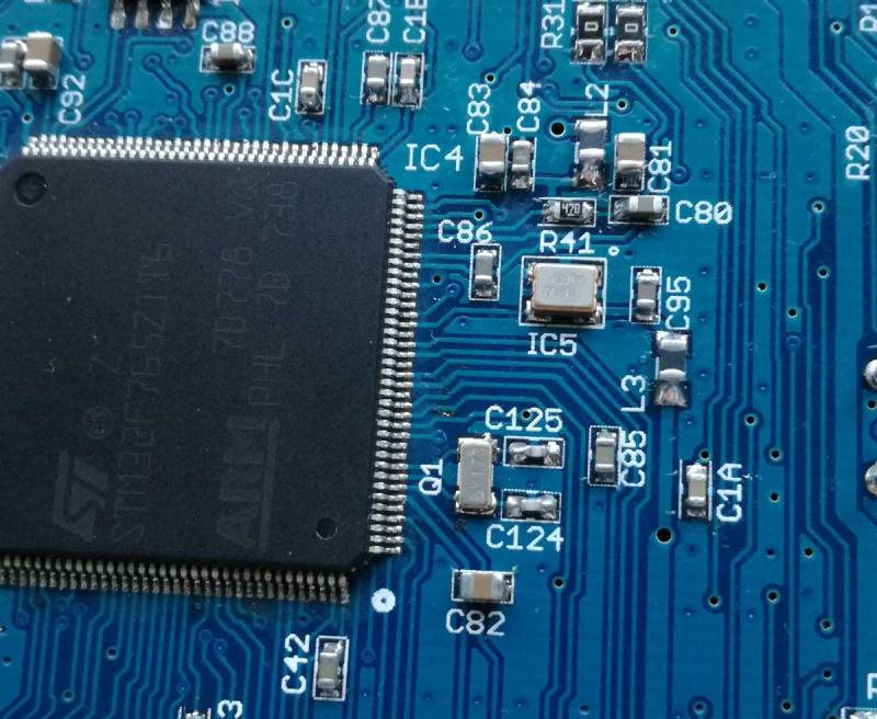 ui-i40-cpu.jpg ui-i40-cpu.jpg